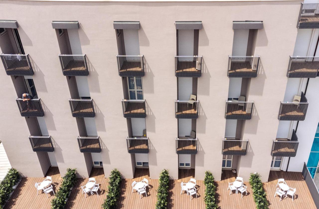 Hotel Astor Alba Adriatica Exterior photo
