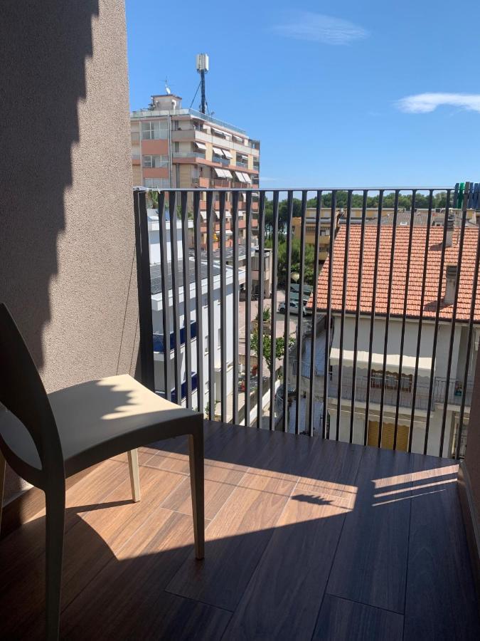 Hotel Astor Alba Adriatica Exterior photo