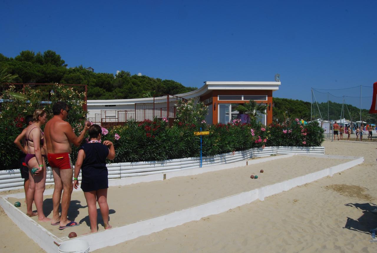 Hotel Astor Alba Adriatica Exterior photo